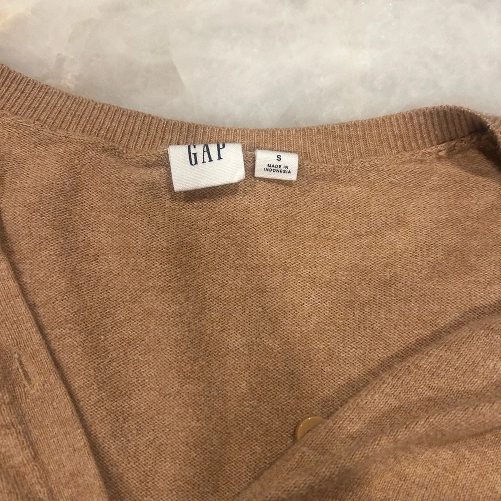 2 Gap Cardigans - Picture 5 of 6